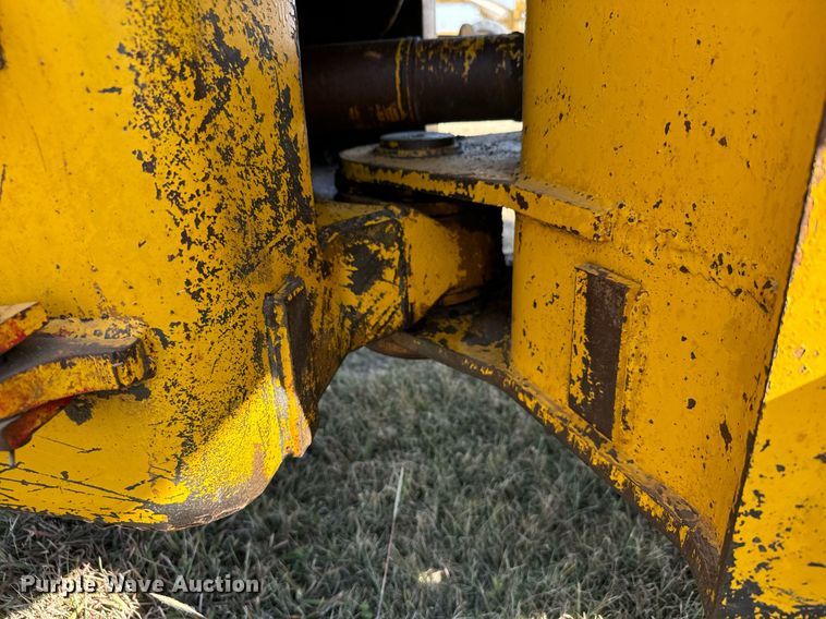 image for item DX3686 1971 Caterpillar 930 wheel loader