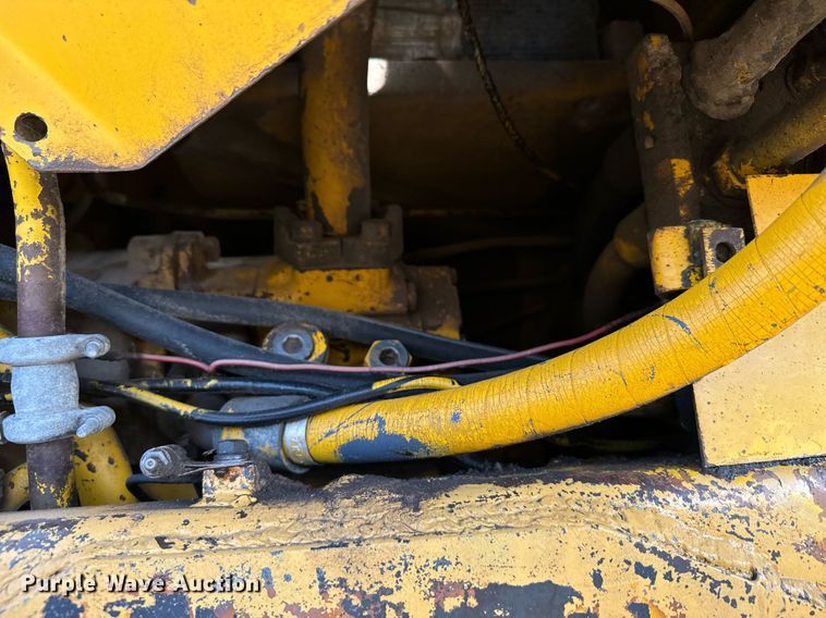 image for item DX3686 1971 Caterpillar 930 wheel loader