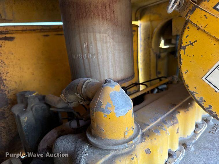 image for item DX3686 1971 Caterpillar 930 wheel loader