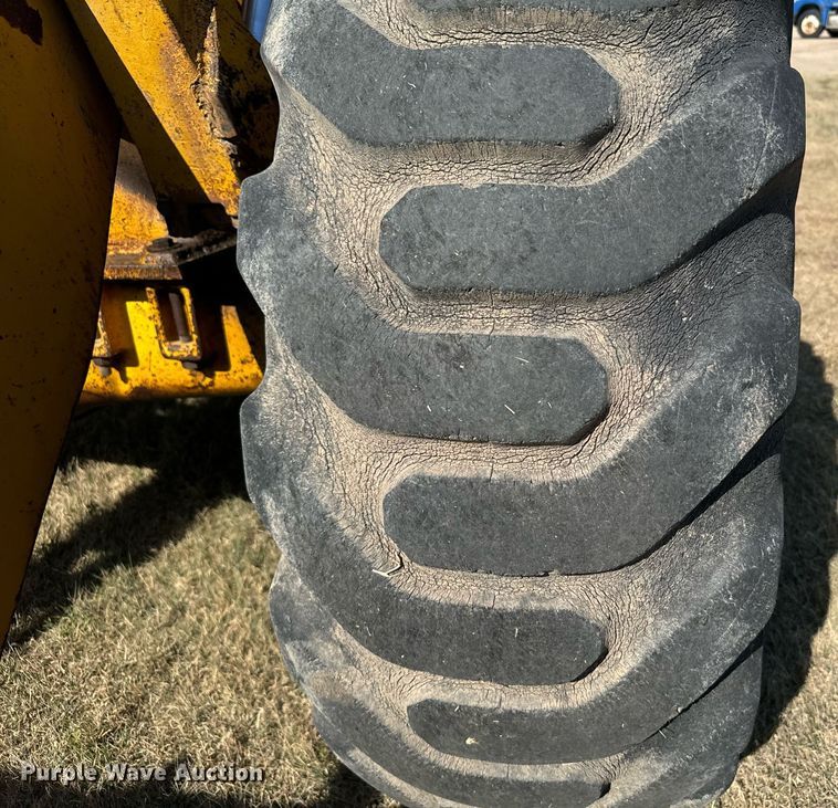 image for item DX3686 1971 Caterpillar 930 wheel loader