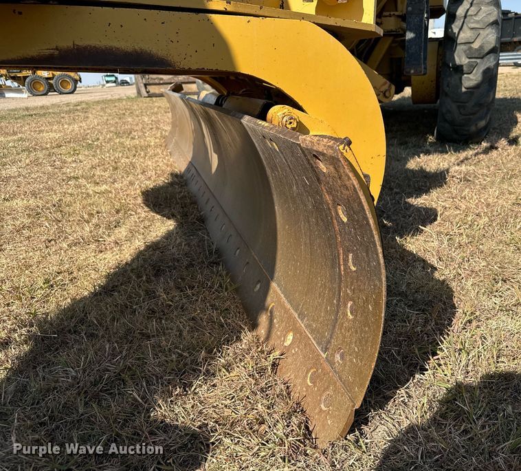 image for item DX3687 1995 Caterpillar 140G VHP motor grader