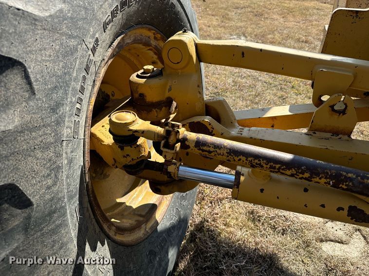 image for item DX3687 1995 Caterpillar 140G VHP motor grader