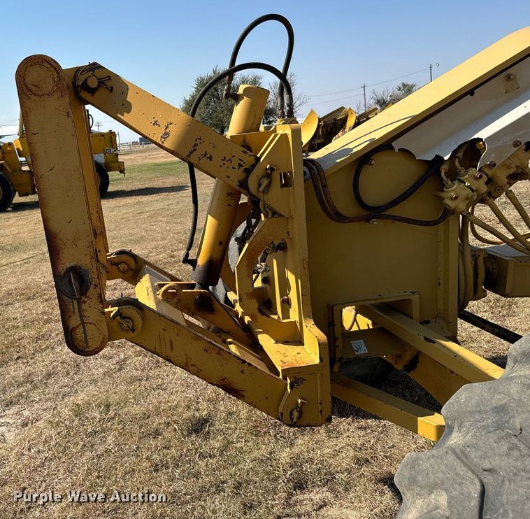 image for item DX3687 1995 Caterpillar 140G VHP motor grader