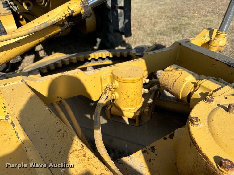 image for item DX3687 1995 Caterpillar 140G VHP motor grader