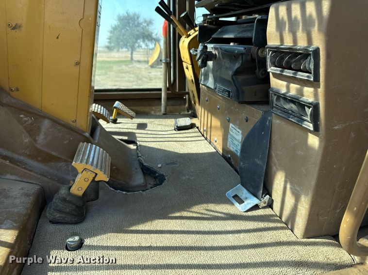 image for item DX3687 1995 Caterpillar 140G VHP motor grader
