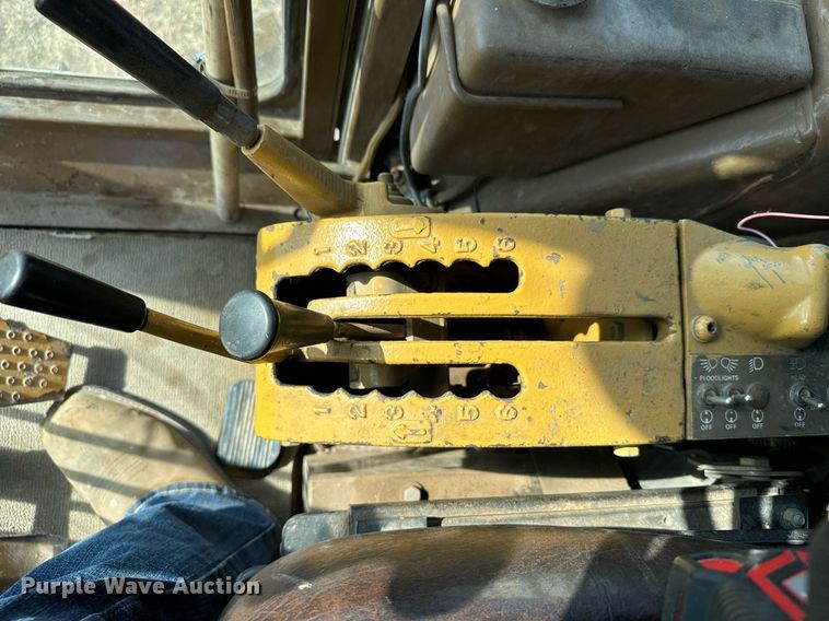 image for item DX3687 1995 Caterpillar 140G VHP motor grader