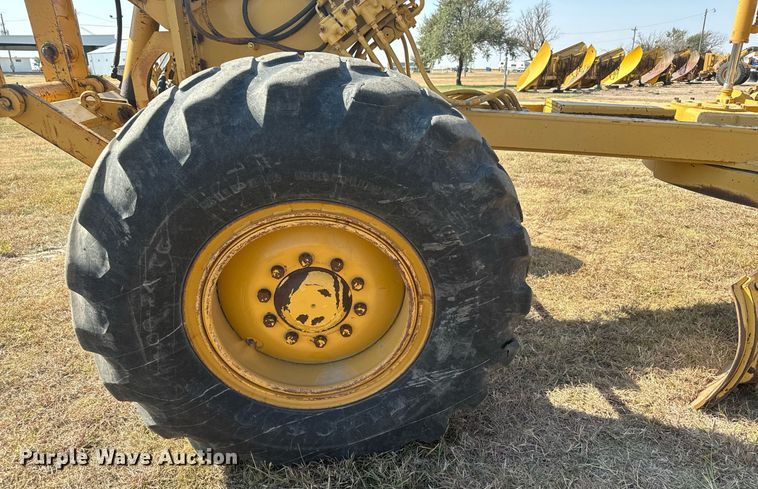 image for item DX3687 1995 Caterpillar 140G VHP motor grader