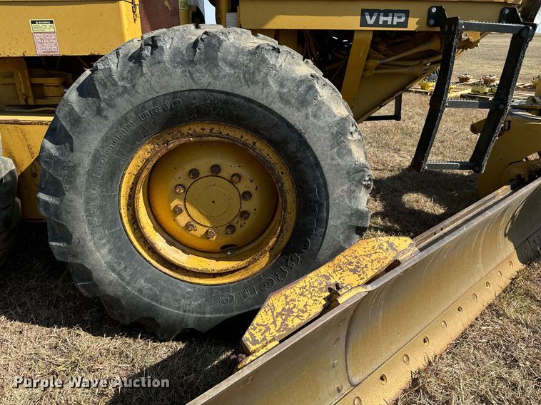 image for item DX3687 1995 Caterpillar 140G VHP motor grader