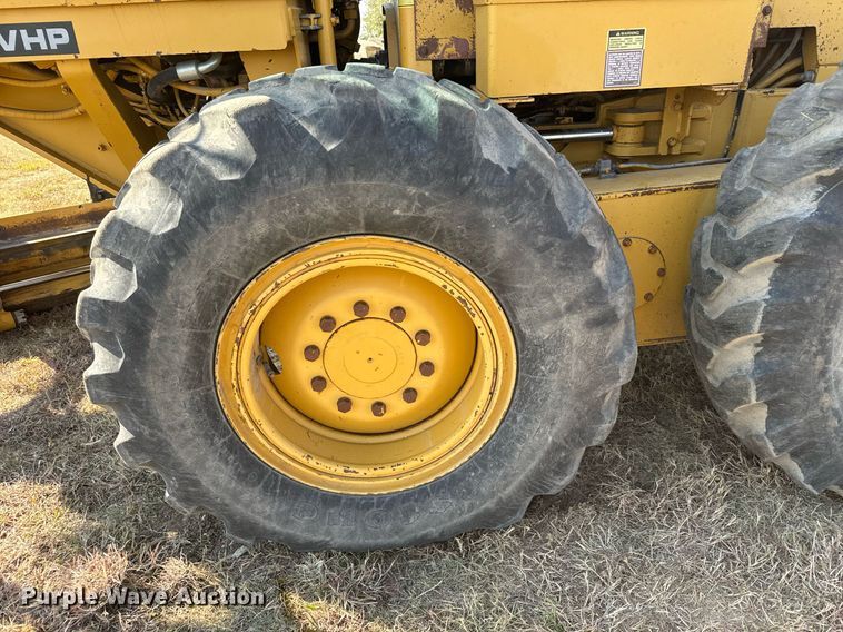 image for item DX3687 1995 Caterpillar 140G VHP motor grader