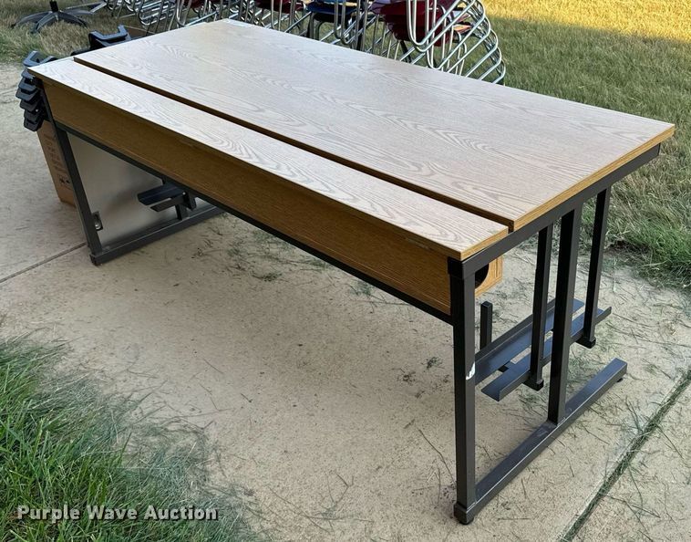 image for item DX3690 (18) desks