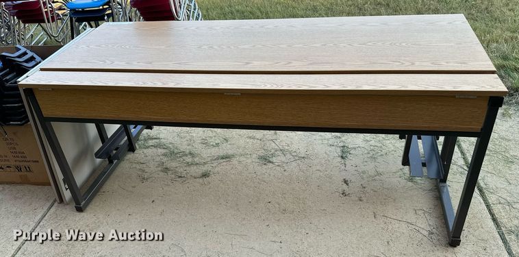 image for item DX3690 (18) desks