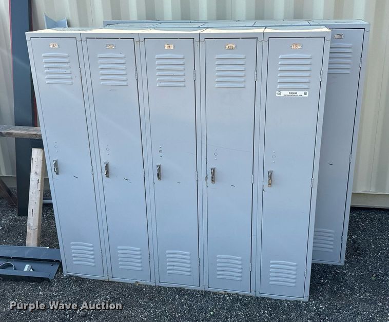 image for item DX3692 (15) lockers