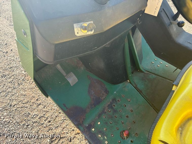 image for item DX3693 John Deere AMT 622 utility vehicle