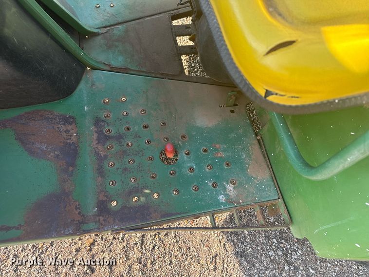 image for item DX3693 John Deere AMT 622 utility vehicle