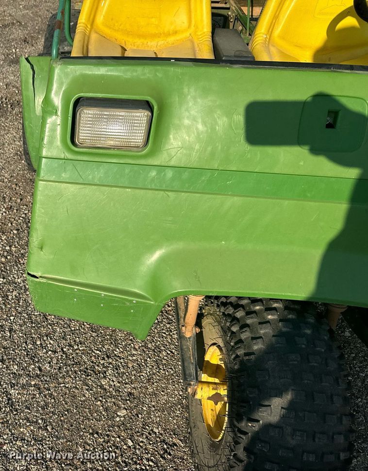 image for item DX3693 John Deere AMT 622 utility vehicle