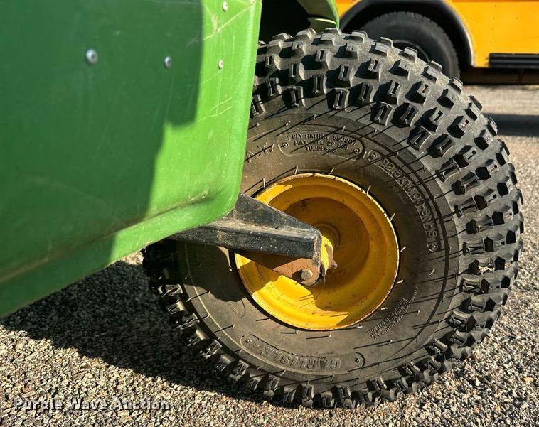 image for item DX3693 John Deere AMT 622 utility vehicle