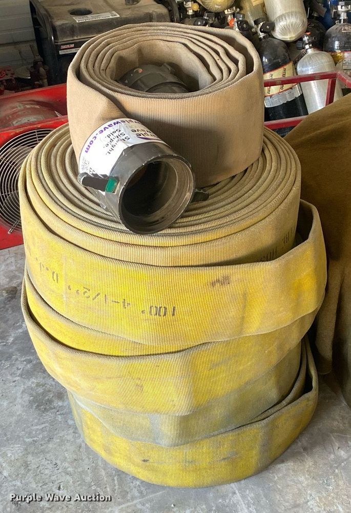 image for item EE8597 (5) fire hoses 