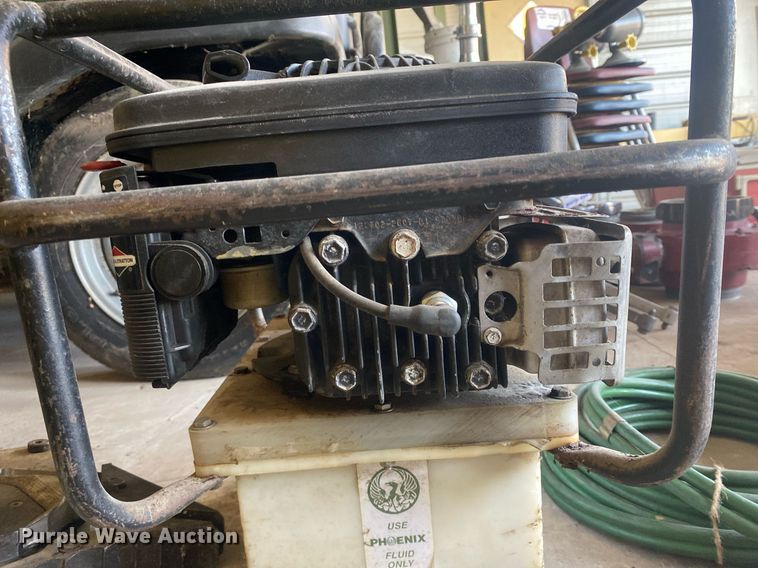 image for item EE8598 Rescue tool