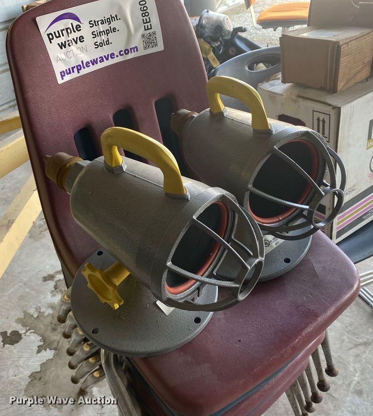 image for item EE8604 Furniture 