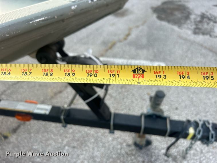 image for item EG0563 2011 Tracker boat