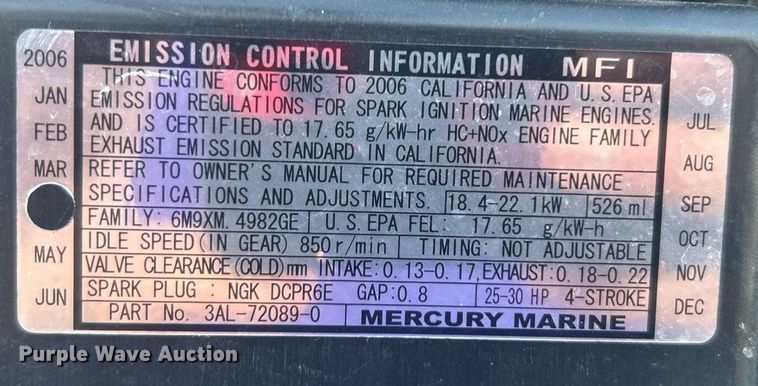 image for item EG0563 2011 Tracker boat