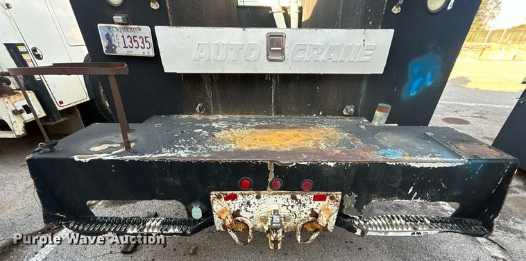 image for item EG0564 2009 International 4400 utility / service truck