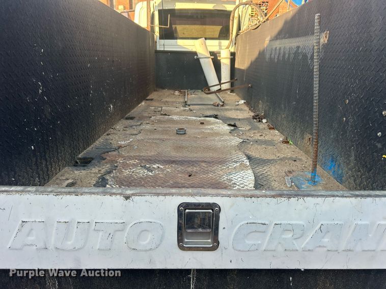 image for item EG0564 2009 International 4400 utility / service truck