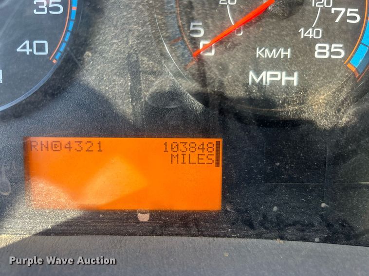 image for item EG0564 2009 International 4400 utility / service truck