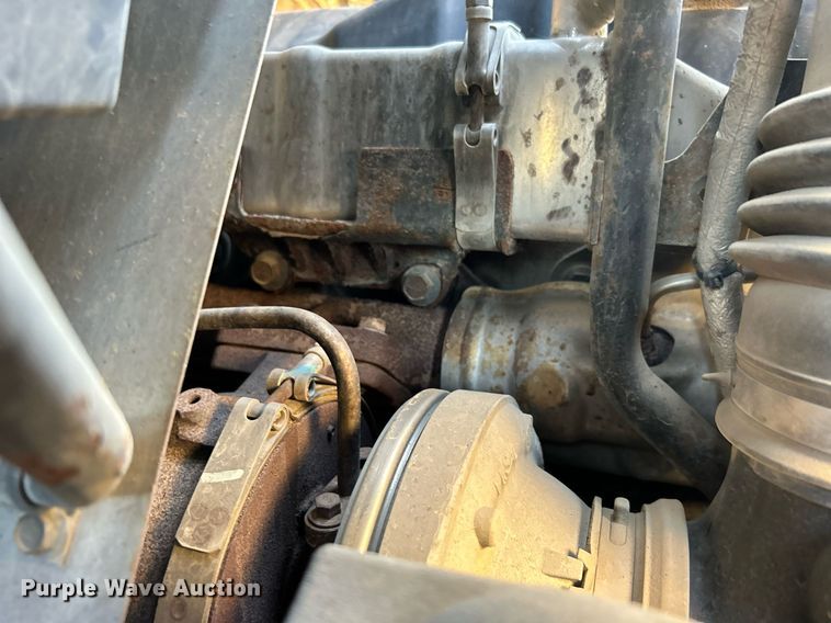 image for item EG0564 2009 International 4400 utility / service truck