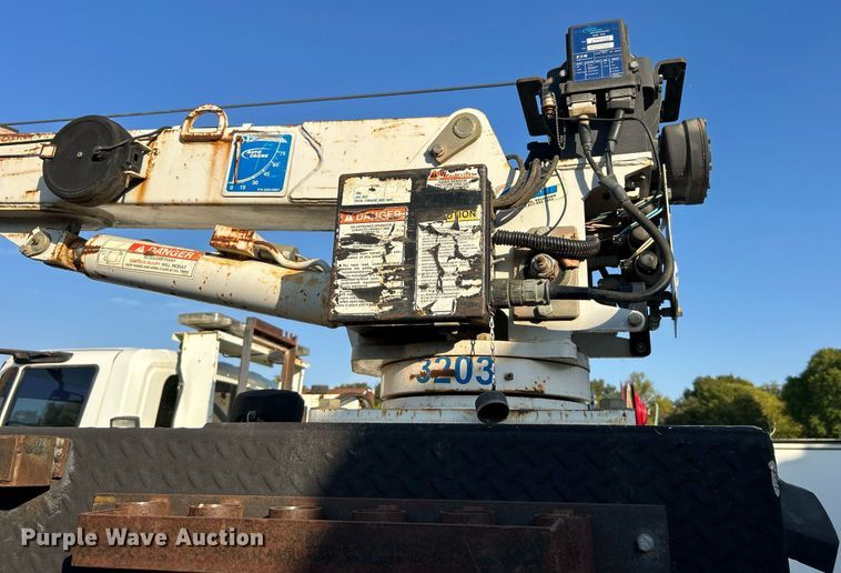 image for item EG0565 2008 International 4400 utility / service truck