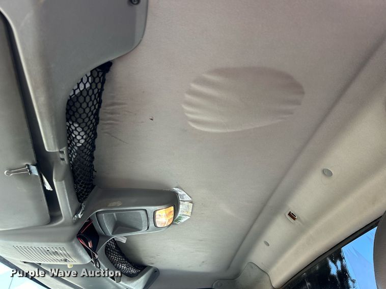 image for item EG0565 2008 International 4400 utility / service truck