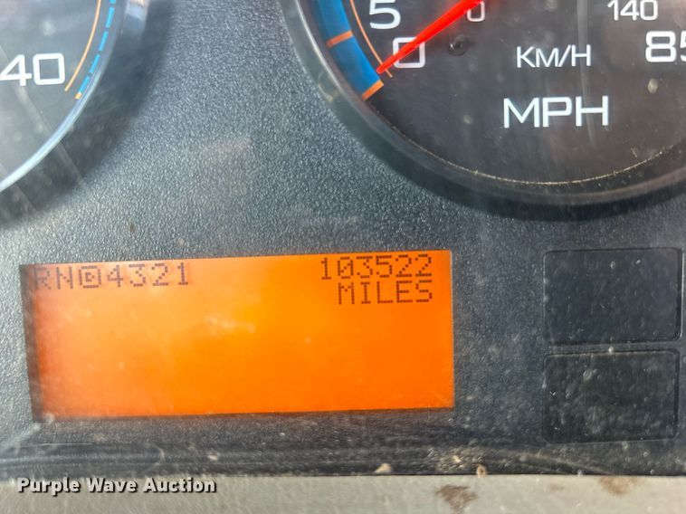 image for item EG0565 2008 International 4400 utility / service truck