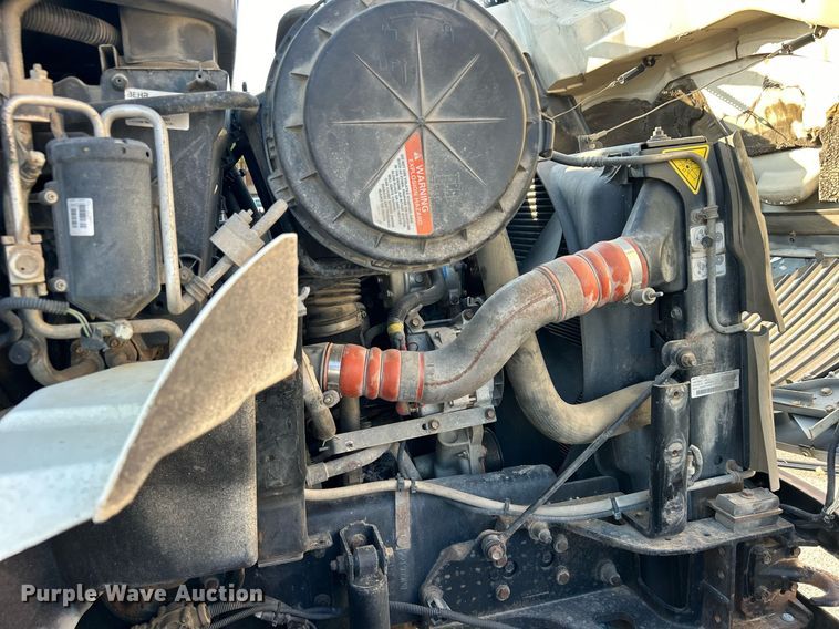 image for item EG0565 2008 International 4400 utility / service truck