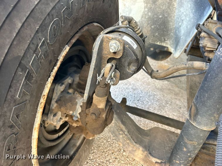 image for item EG0565 2008 International 4400 utility / service truck