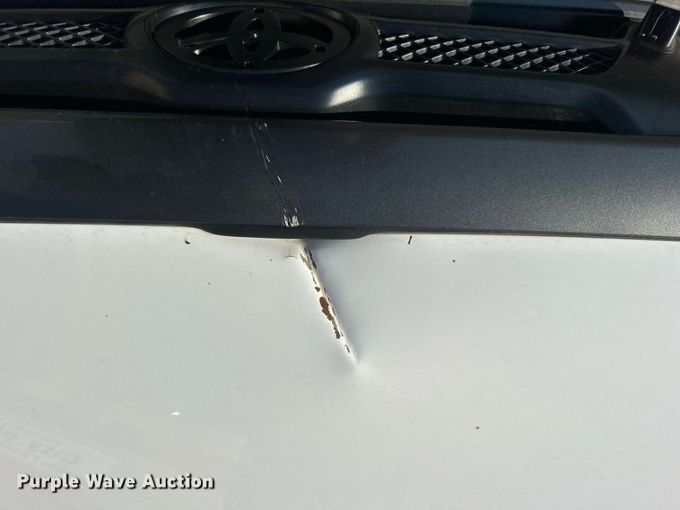 image for item EG0568 2015 Toyota Tacoma Access Cab pickup truck