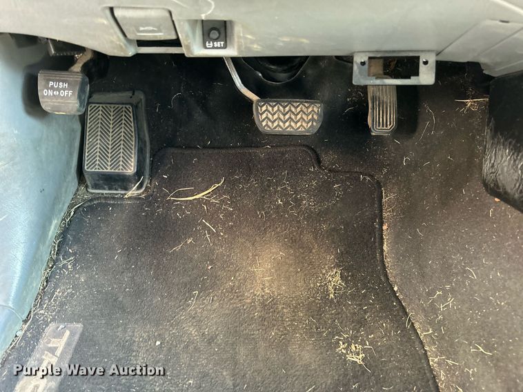 image for item EG0568 2015 Toyota Tacoma Access Cab pickup truck