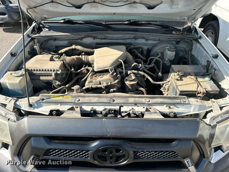 image for item EG0568 2015 Toyota Tacoma Access Cab pickup truck