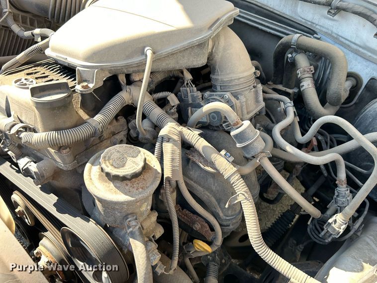 image for item EG0568 2015 Toyota Tacoma Access Cab pickup truck