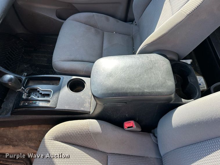 image for item EG0569 2013 Toyota Tacoma Access Cab pickup truck