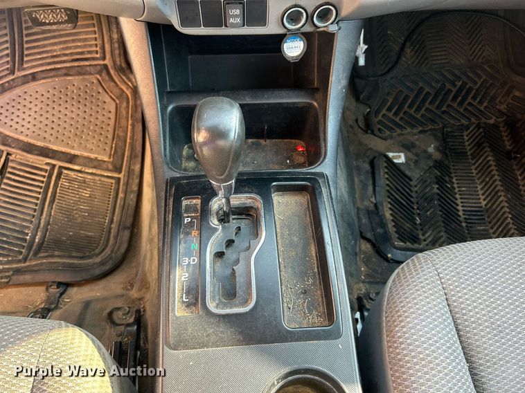 image for item EG0569 2013 Toyota Tacoma Access Cab pickup truck