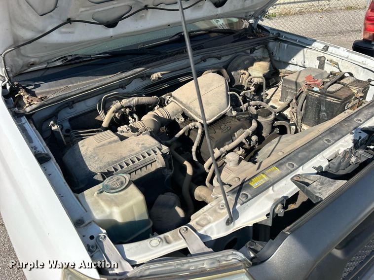 image for item EG0569 2013 Toyota Tacoma Access Cab pickup truck