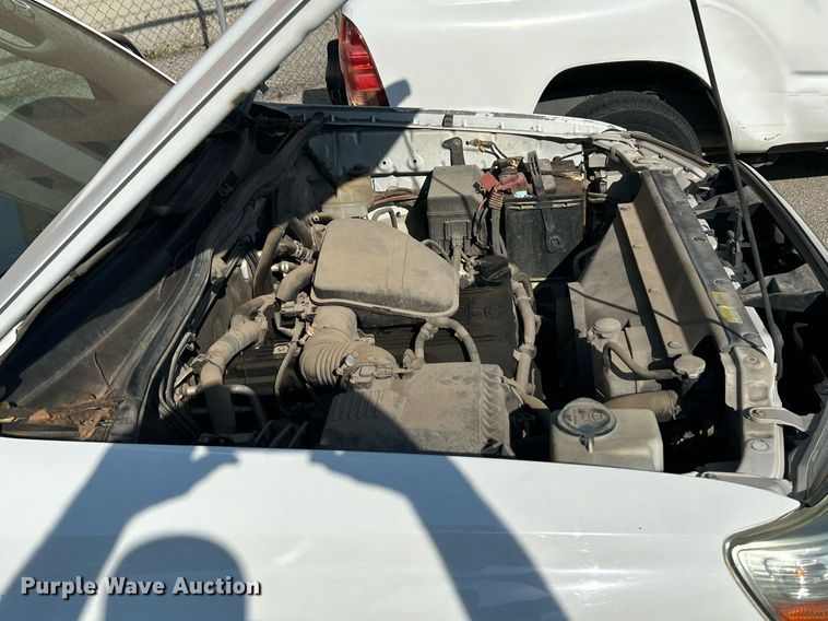 image for item EG0569 2013 Toyota Tacoma Access Cab pickup truck