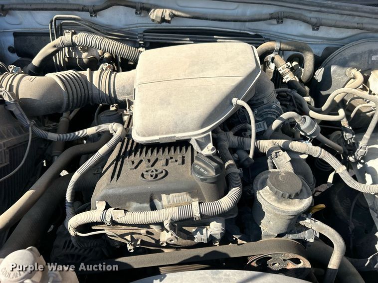 image for item EG0569 2013 Toyota Tacoma Access Cab pickup truck