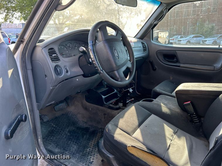 image for item EG0571 2011 Ford Ranger SuperCab pickup truck