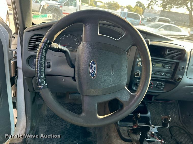 image for item EG0571 2011 Ford Ranger SuperCab pickup truck