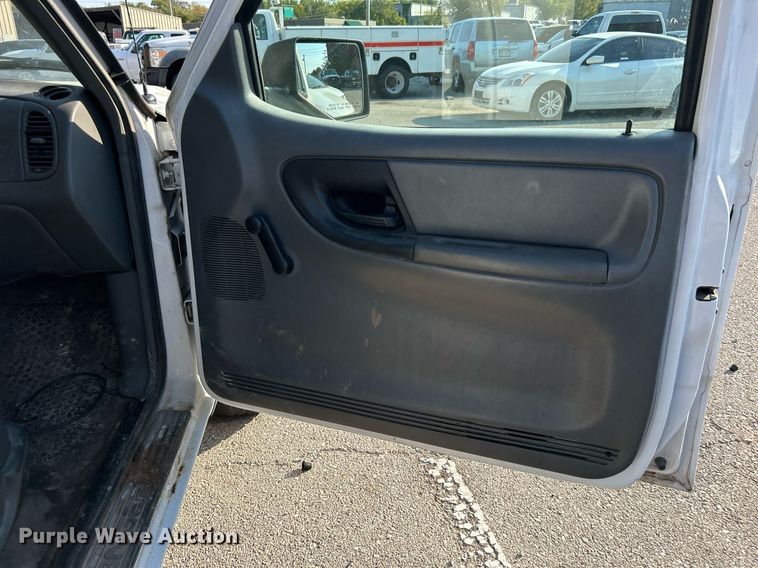 image for item EG0571 2011 Ford Ranger SuperCab pickup truck