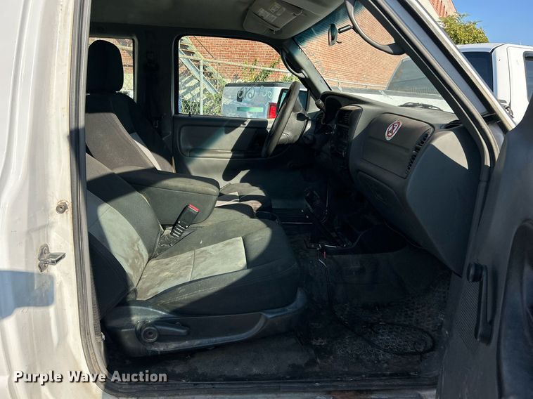 image for item EG0571 2011 Ford Ranger SuperCab pickup truck