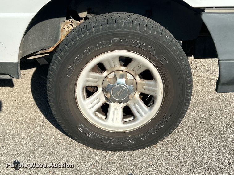 image for item EG0571 2011 Ford Ranger SuperCab pickup truck