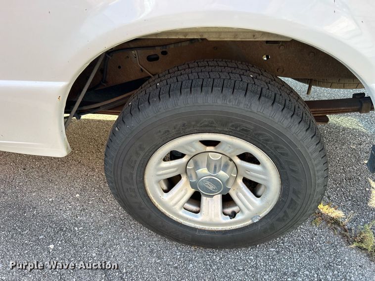 image for item EG0571 2011 Ford Ranger SuperCab pickup truck