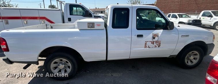 image for item EG0575 2011 Ford Ranger SuperCab pickup truck